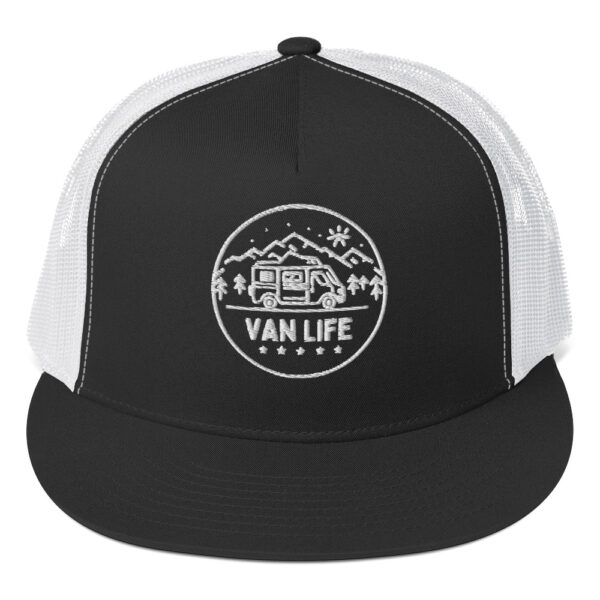 Entdecke die VAN LIFE -Cap – das Must-have für Vanlife-Fans! Stylisch, atmungsaktiv & perfekt für dein nächstes Abenteuer. Jetzt online bestellen!